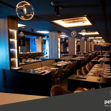 Hotel de apartamente Petica Kop A8 4*